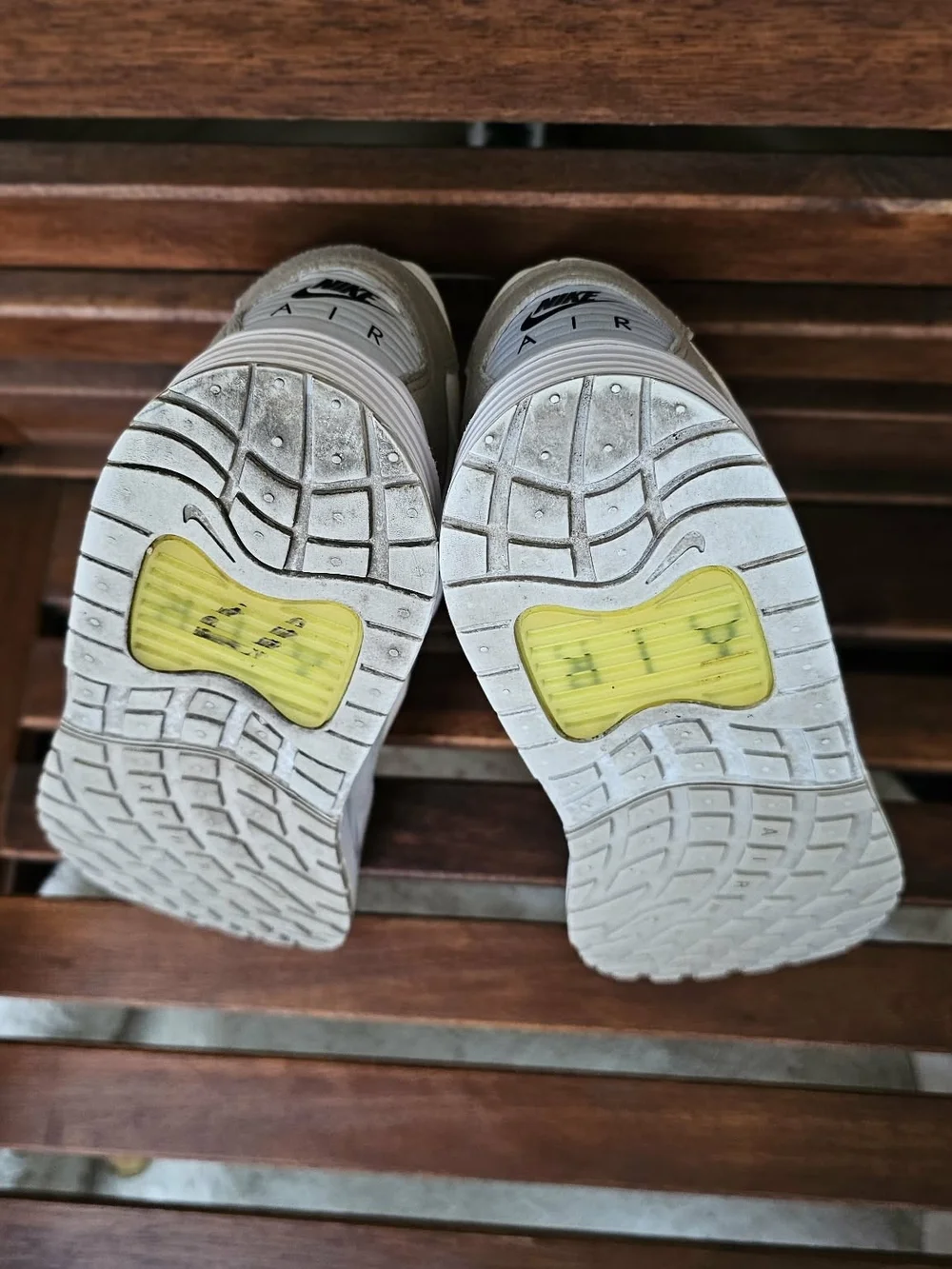 Nike Women's SIZE 7.5 - Picture 3 of 5